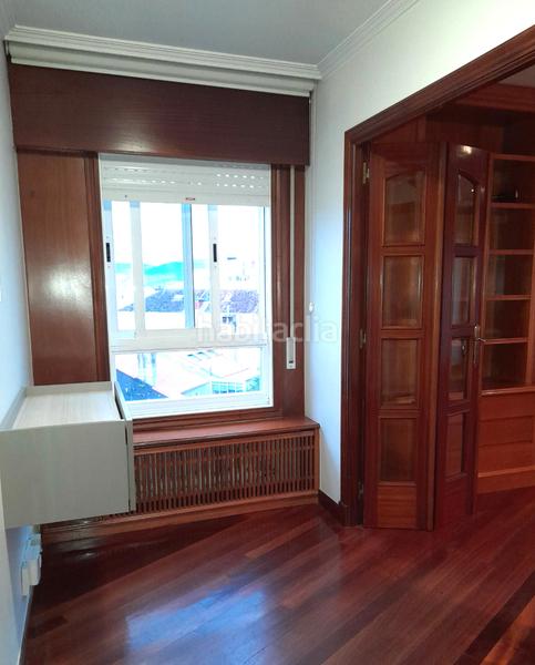 Foto 4fb13237-43b2-4bb9-9382-53fceeba4bc2. Miete etagenwohnung mit kamin heizung parking in Centro - Echegaray Pontevedra