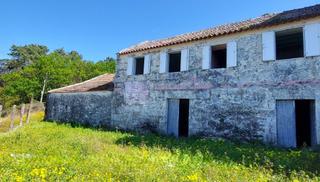 Masia a Marín. Casa para rehabilitar cerca de las playas de agrelo y loira
