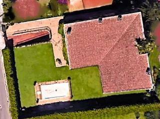 Casa  Fotógrafo zagala. Casa con jardín en la ciudad
