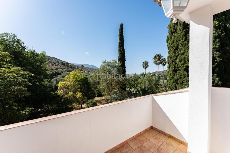 Foto 4129ff19-a2a9-4bd2-979b-751e3cfce7e9. Chalet mit heizung parking pool in Rute