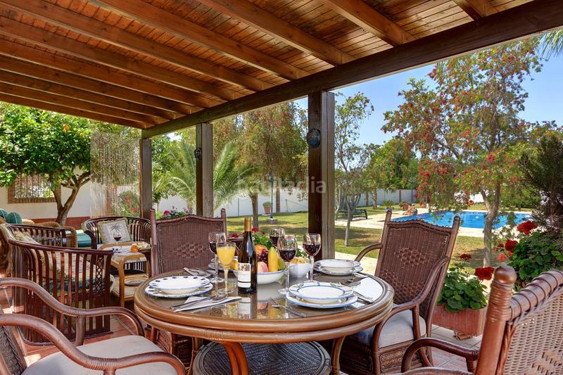 Foto a90c34ff-0f2f-4a5e-9e6a-d42c3125d0cd. Xalet a calle taralpe 94 a Centro Alhaurín de la Torre