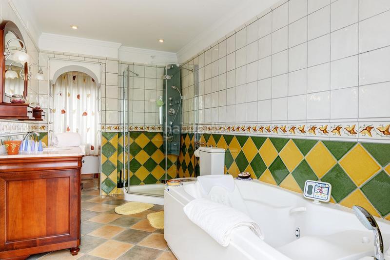 Foto ad4d49f4-0c55-4f06-8743-05dc5169d194. Xalet a calle taralpe 94 a Centro Alhaurín de la Torre