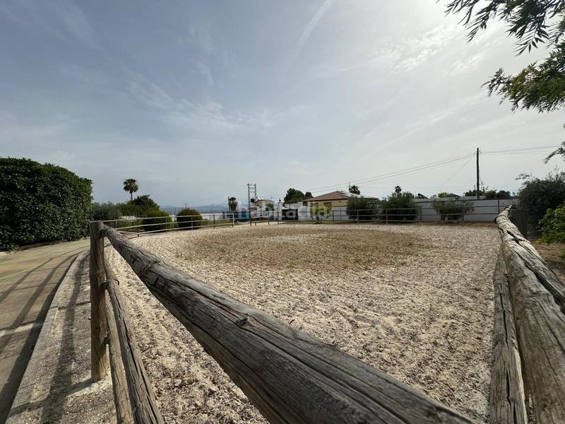 Foto e76f1830-444e-4345-8e67-e9b5985026ae. Xalet a calle taralpe 94 a Centro Alhaurín de la Torre