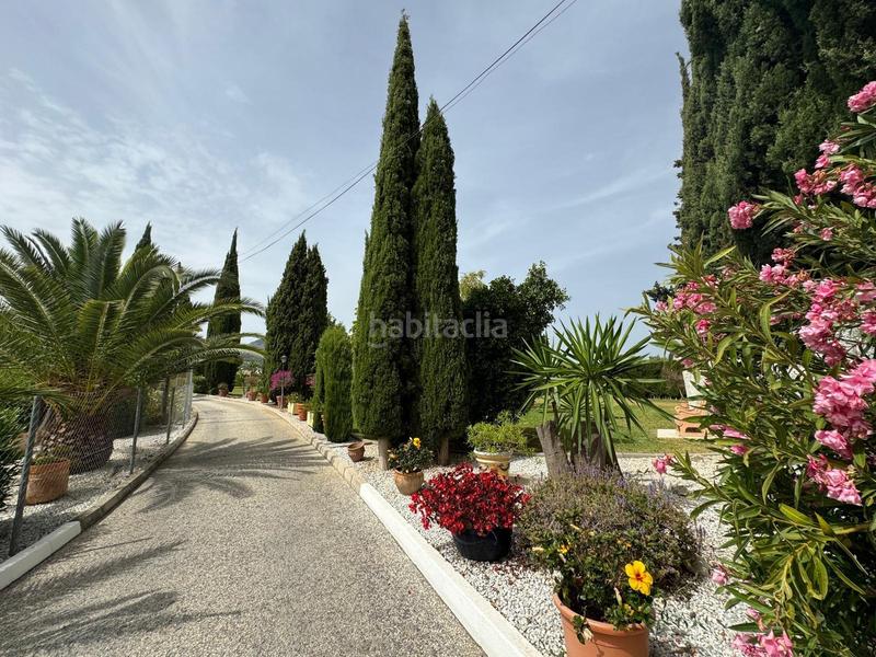 Foto f8c51ff6-80fa-49b5-94a1-564adde8913a. Xalet a calle taralpe 94 a Centro Alhaurín de la Torre