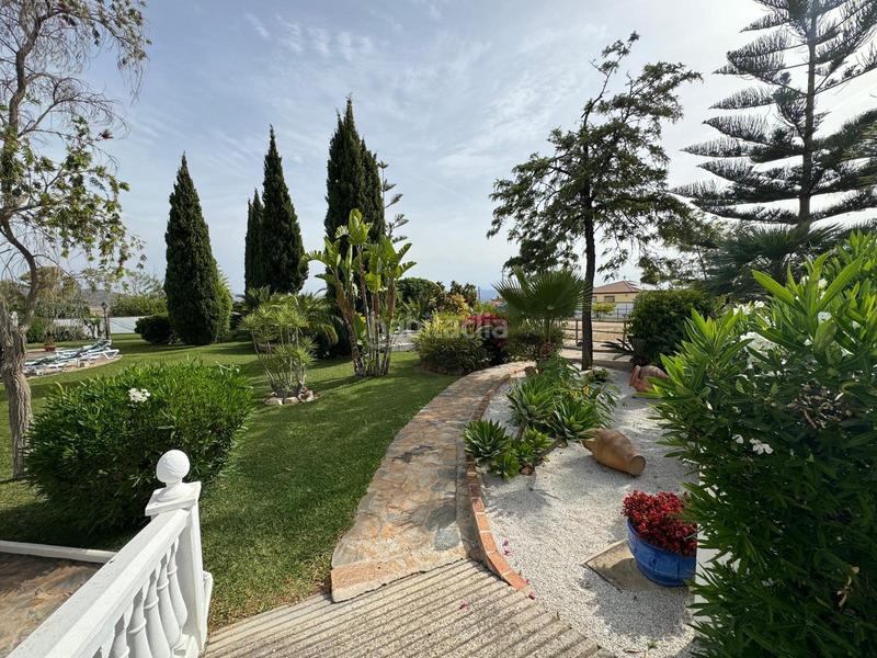 Foto fed99f2f-1e98-4af8-961f-29a398f5dc9b. Xalet a calle taralpe 94 a Centro Alhaurín de la Torre