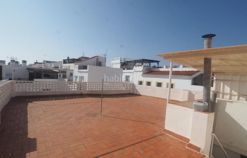Foto 05a788a4-b349-47a2-a911-5bec69feefae. Edificio todo en uno disfruta vistas, comodidad y potencial de inversión en este edificio único en Salobreña