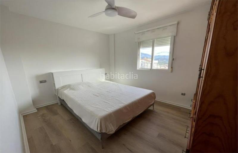 Foto 3c5f90ff-22ac-446a-ac81-de7a00eb125a. Edificio todo en uno disfruta vistas, comodidad y potencial de inversión en este edificio único en Salobreña