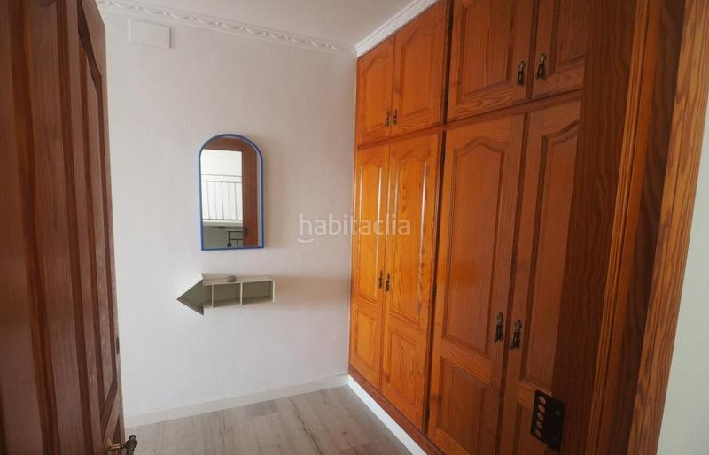 Foto 92cd5d90-5458-4793-93b6-cc61b7f71c4d. Edificio todo en uno disfruta vistas, comodidad y potencial de inversión en este edificio único en Salobreña