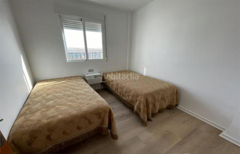 Foto fa8b0464-f53e-4886-93fb-00a70efb04a3. Edificio todo en uno disfruta vistas, comodidad y potencial de inversión en este edificio único en Salobreña