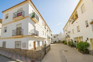 Edificio  Calle rafael alberti. Tu oportunidad de inversión está aquí! propiedad de reciente con