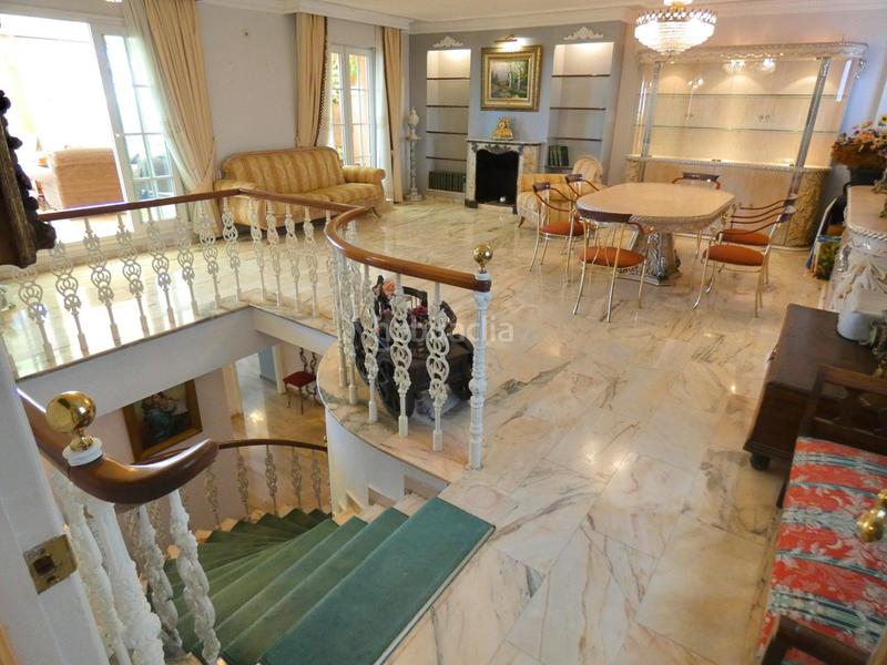 Foto f4219e38-7b8c-4c63-9828-5411579ef68d. Àtic amb calefacció aparcament piscina a Castillo Sohail - Myramar Fuengirola