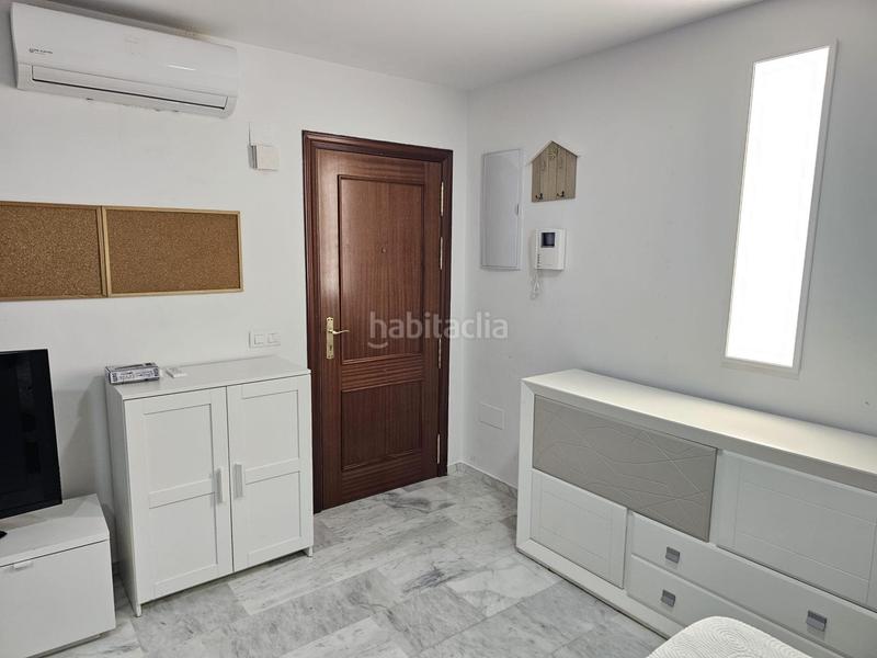 Foto 29d29884-076d-46bf-861c-f8455fba8d05. Planta baja en calle subida san cristobal 8 estudio calle ferrandiz en Málaga