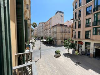 Appartement  Calle tomas heredia. Fantástico piso en el soho centro de málaga