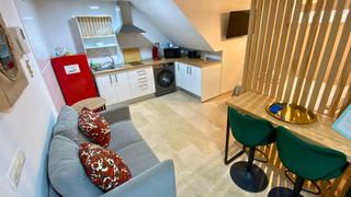 Estudi  Pasaje olletas. Oportunidad única estudio en málaga con licencia turística y ren