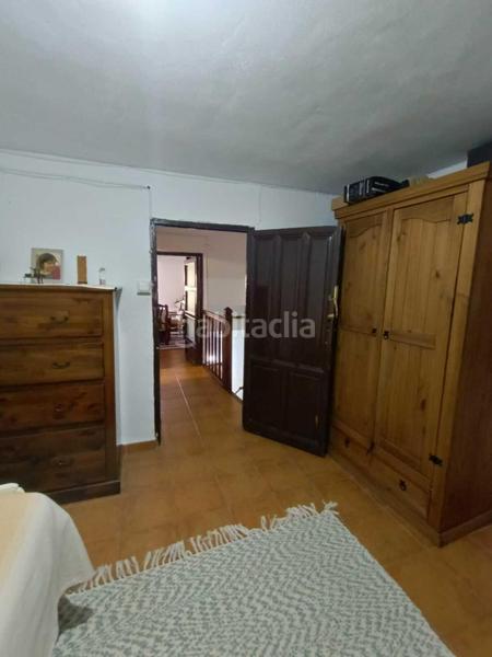 Foto b2c33e34-5fd6-4eaa-8f90-d18d4c8981a6. Casa  de 180 m en el casco histórico encanto, vigas de castaño y paz absoluta en Capileira
