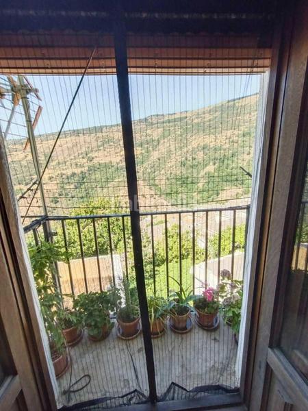 Foto d1277182-fd46-4ce8-b403-26cec2e9fe53. Casa  de 180 m en el casco histórico encanto, vigas de castaño y paz absoluta en Capileira