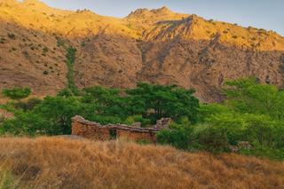 Finca rústica  Calle busquístar. Terreno de 21.000 m con gran acceso, cerca de carretera y con op