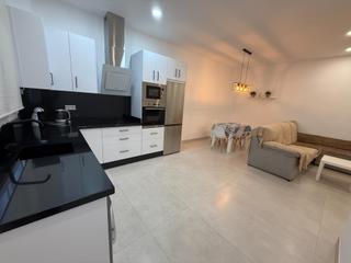 Lloguer Planta baixa  Calle santa teresa. Vivienda de 2 dormitorios completamente reformada en cruz de hum