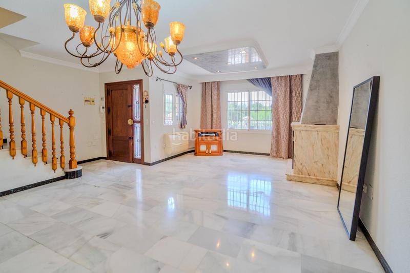 Foto cb2dfaf8-36a8-4db4-b0e9-5ce3c0ce0787. Casa adosada !!oportunidad propiedad poco frecuente a la venta en zona Guadalmar en Málaga
