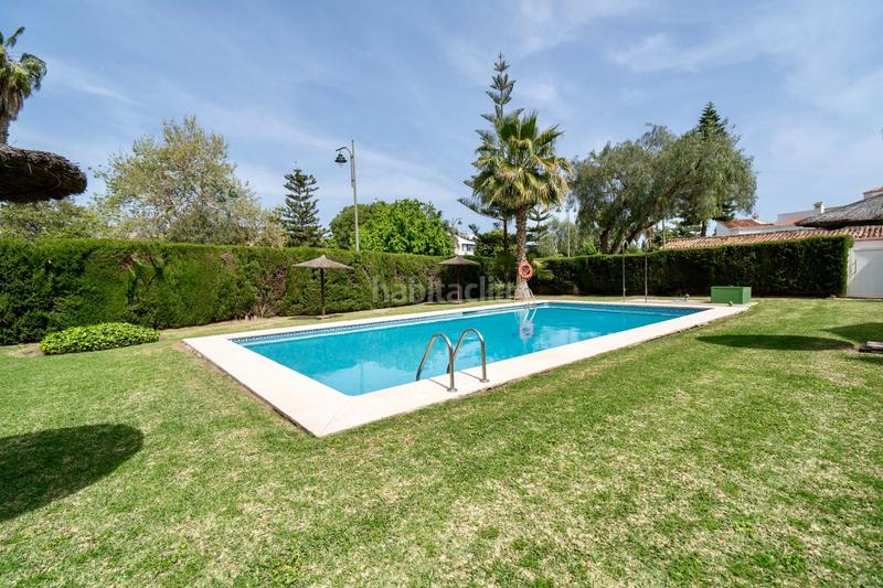 Foto d514598f-3451-4b3c-9f39-15a0fbb84c29. Casa adosada !!oportunidad propiedad poco frecuente a la venta en zona Guadalmar en Málaga