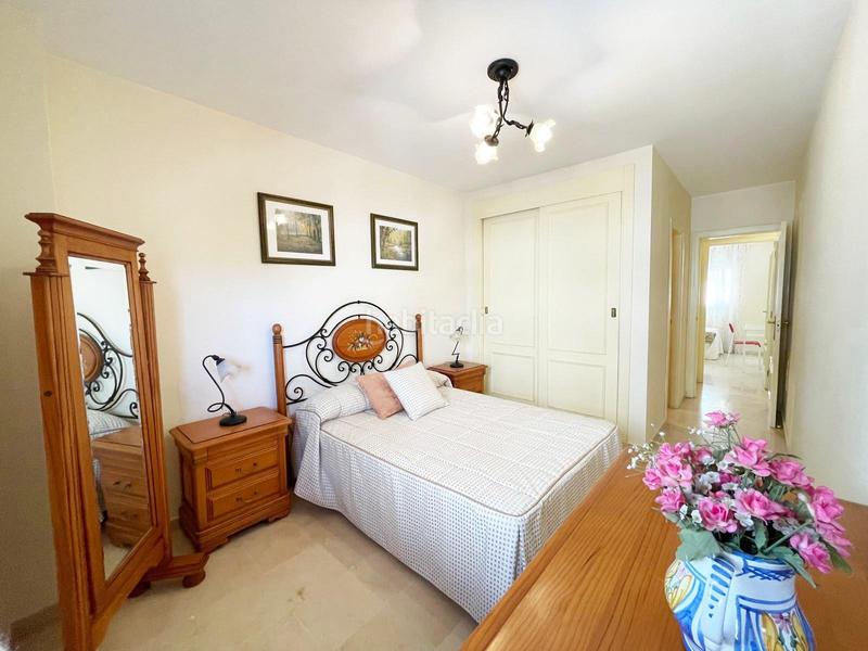 Foto 1c343c7f-423e-44b3-bc57-cc6f7cdd1a47. Apartamento amplio piso con terraza, garaje y ubicación excepcional cerca del centro y la playa en Nerja
