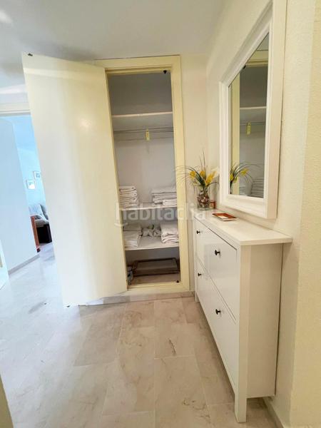 Foto 83082f42-113a-43ef-abb0-e96f4a3a6394. Apartamento amplio piso con terraza, garaje y ubicación excepcional cerca del centro y la playa en Nerja