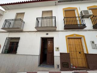 Maison jumelée à Colmenar. Chalet adosado en colmenar