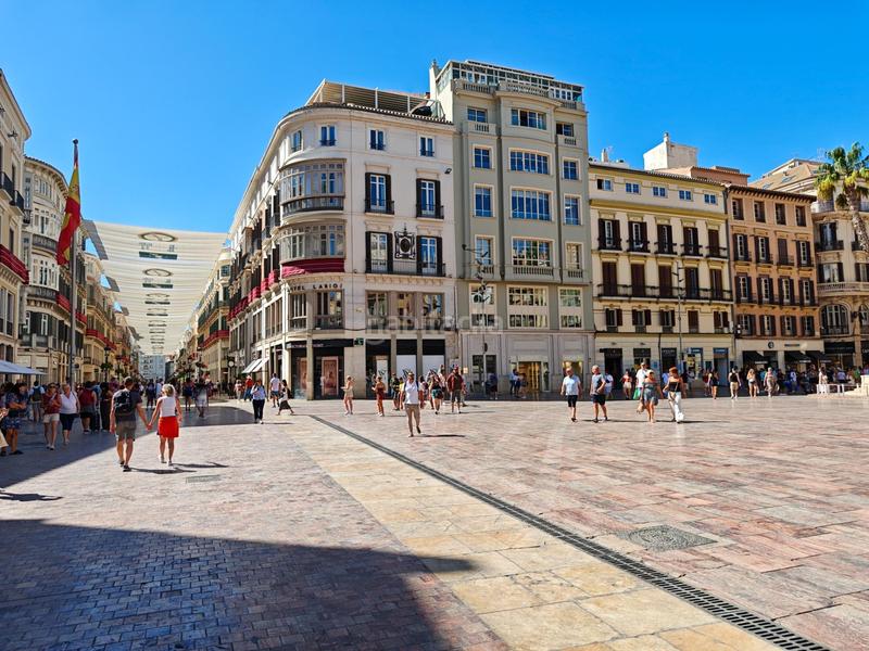 Foto e729a461-40b5-4159-ac01-3e1f87fe5d49. Pis amb calefacció aparcament a Centro Histórico Málaga