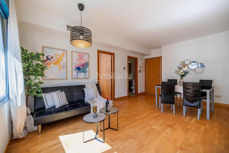 Foto 42be48ce-5017-4191-b051-d9407c923a9c. Apartamento  con garaje en calle eslava en Málaga