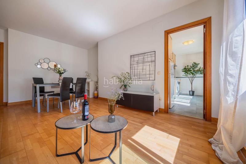 Foto 8c916f08-0854-4f99-9522-108004dd94c1. Apartamento  con garaje en calle eslava en Málaga