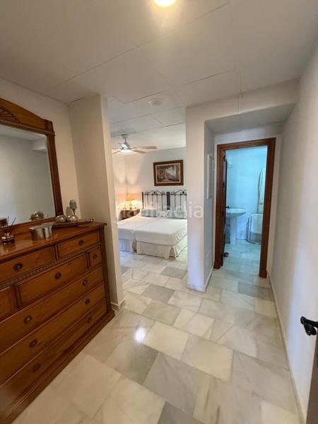 Foto 56832abe-e4df-46fe-b1bd-11f46def86d3. Xalet a calle minerva a Coín