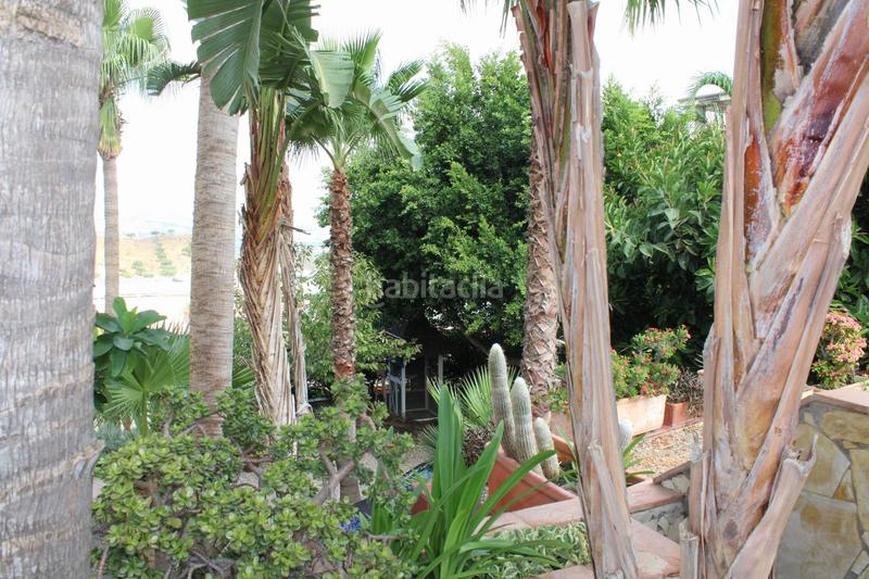 Foto e8ccf2c6-aa15-4fc7-aaed-388971865a89. Xalet a calle minerva a Coín