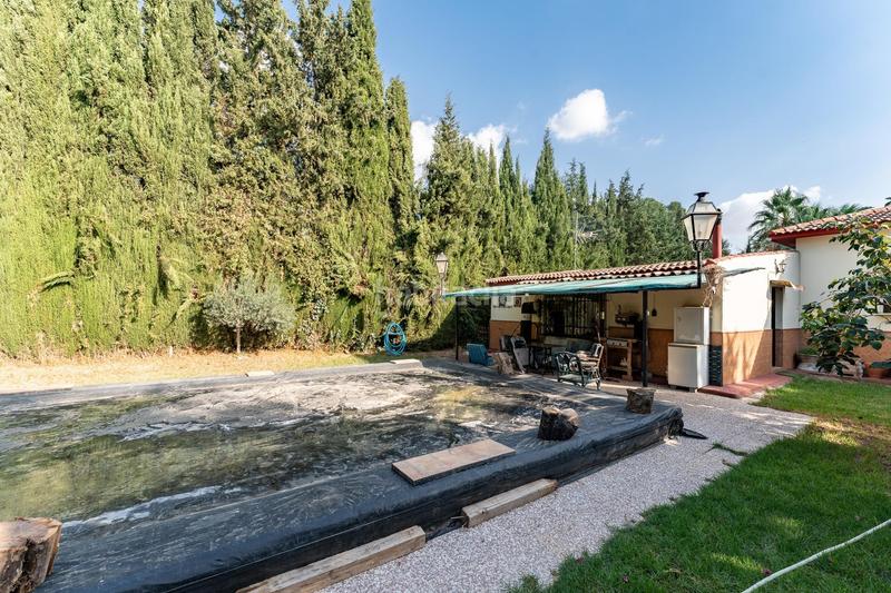 Foto 65d462c2-6371-4652-a66e-8bdb94f0a681. Chalet dans polígono poligono 222 57 dans Zona de la Vega Antequera