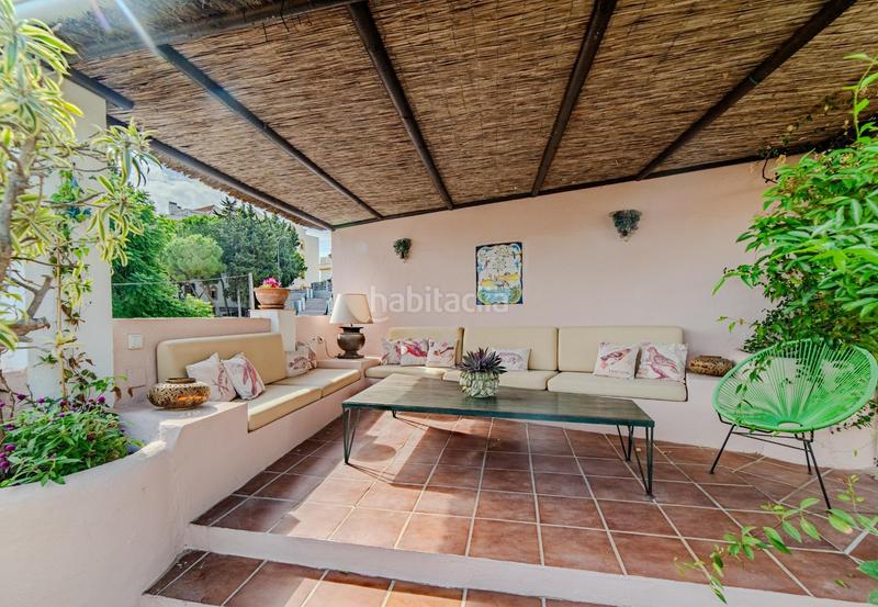 Foto 63e28254-d6f4-4ebb-a678-3e8b0e92e02c. House with parking in Montemar Torremolinos