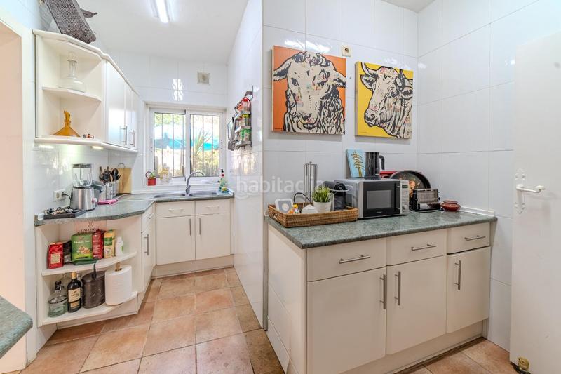 Foto 6ca87a38-9f4d-4f43-9e69-ac6ee6176b7f. House with parking in Montemar Torremolinos