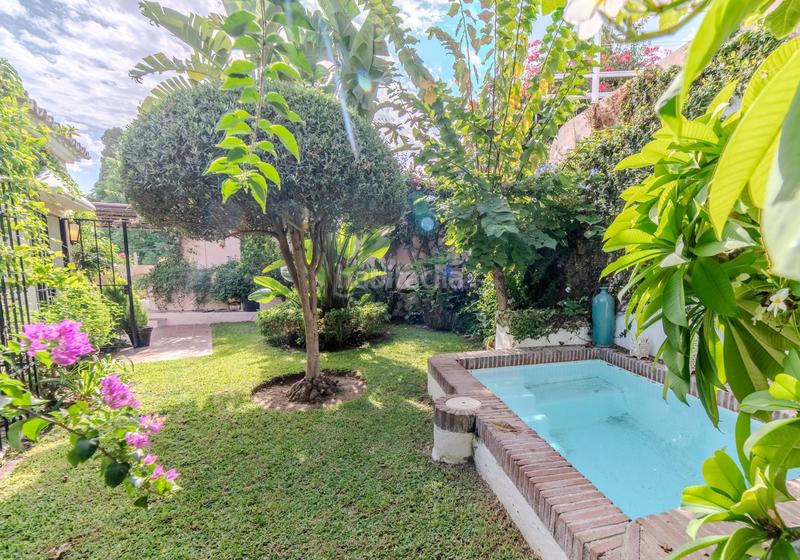 Foto a6057db9-4ece-448e-80dd-bef31e6be998. House with parking in Montemar Torremolinos