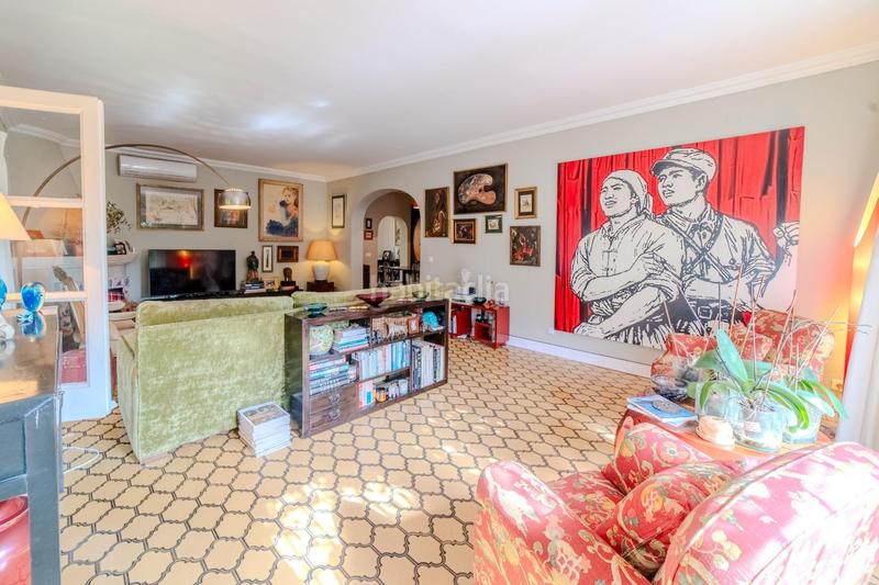 Foto c0fe154e-c630-4e9c-91bb-b9f192e3c602. House with parking in Montemar Torremolinos