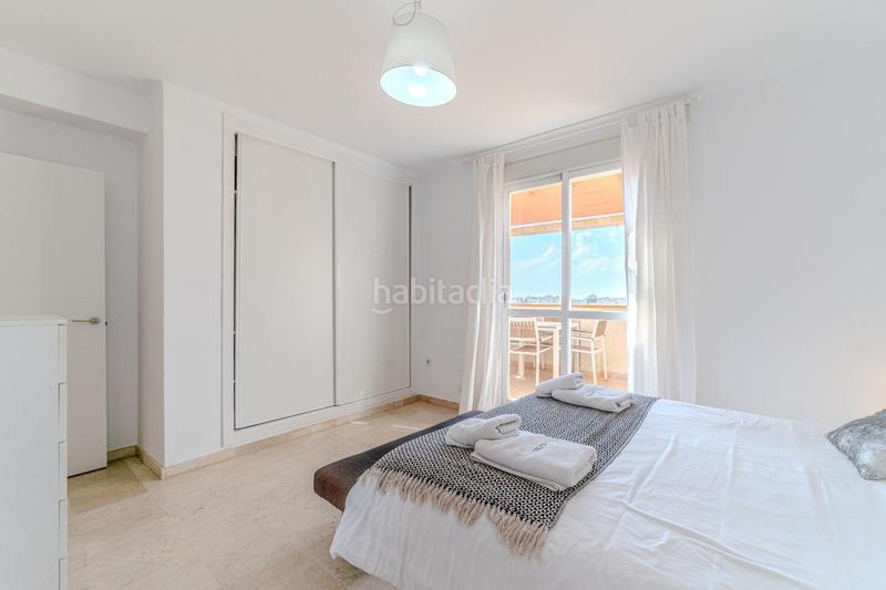 Foto 3c9192a3-a3e3-462f-9d6f-b2c7eddf3af6. Penthouse with parking pool in Centro ciudad Fuengirola