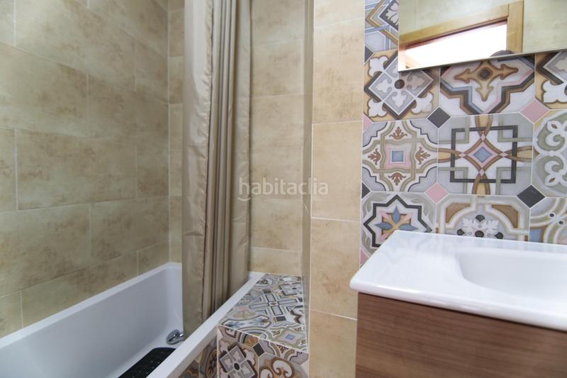 Foto 15997efc-73ba-4fe8-9ed2-09ef2d823395. Casa adossada a Guaro