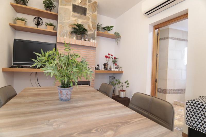 Foto 358b839c-e2b4-4ac0-aa5b-2019288d2ab2. Casa adossada a Guaro