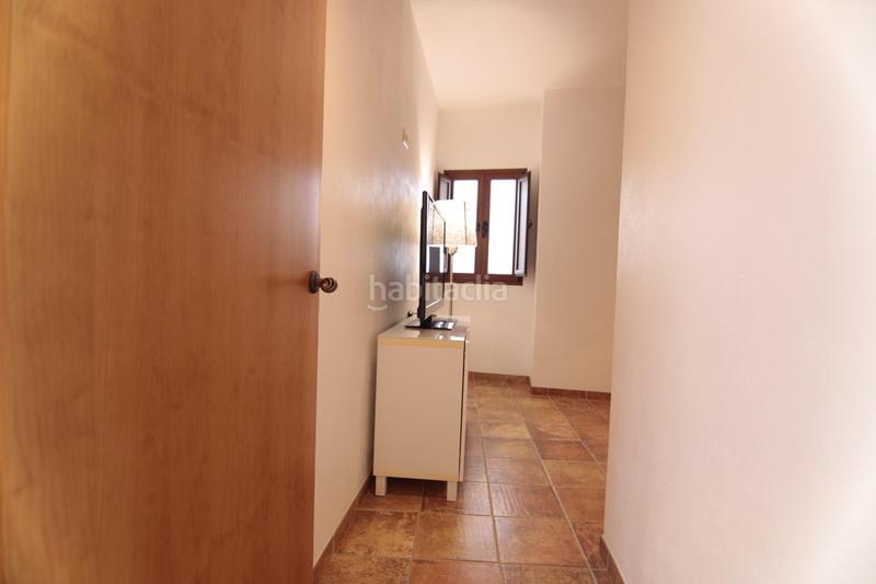 Foto 76da6c5f-2aa1-4f9f-8f4e-e3281b885874. Casa adossada a Guaro