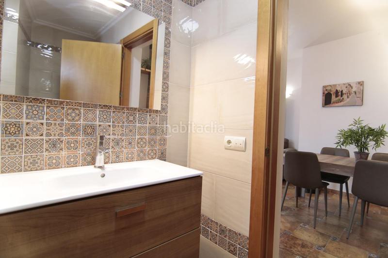 Foto 7cf12f9e-e1aa-4c53-ad23-3f18fa65986f. Casa adossada a Guaro