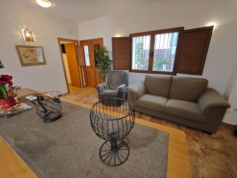 Foto bd7a3ab1-bbb1-46fd-84f5-290033401256. Casa adossada a Guaro