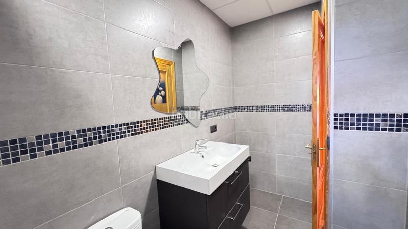 Foto 1eb2822b-ca97-4989-9bdf-d73b4398fb4b. Casa adossada amb aparcament a Colmenar