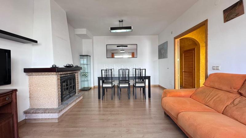 Foto 3de4b7dc-2456-4490-a0f9-d4d80ab9de52. Casa adossada amb aparcament a Colmenar