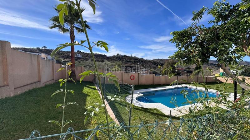 Foto 9ceee44f-c4de-4fad-ba03-f93a64537bcc. Casa adossada amb aparcament a Colmenar