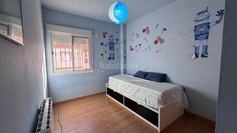 Foto ad23f8cc-c25b-4d17-b338-e295df30e3c5. Casa adossada amb aparcament a Colmenar