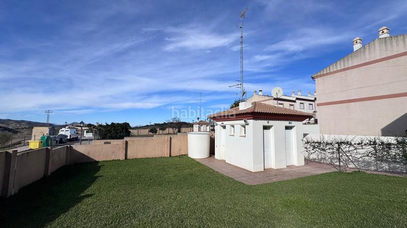 Foto c09b9ef3-af20-4fa2-9db0-f3228b4984b8. Casa adossada amb aparcament a Colmenar