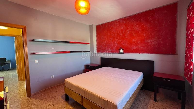 Foto f9e83ad3-b5e5-46d4-a303-e2e71349190c. Casa adossada amb aparcament a Colmenar