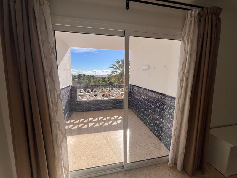 Foto 768a9c3d-2d8e-4127-a457-d0e6cb06f4be. Pis amb aparcament a El Consul - Ciudad Universitaria - El Romeral Málaga